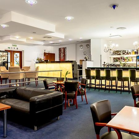 Hotel Saris Бардіїв Екстер'єр фото