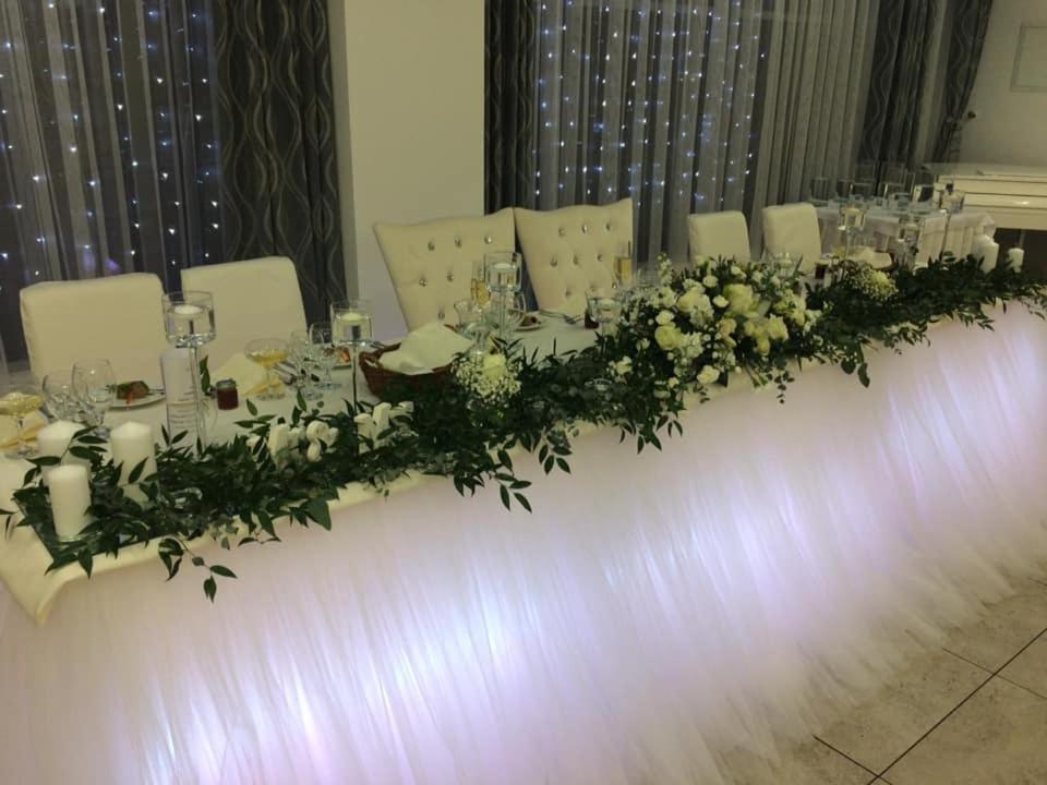 Hotel Saris Бардіїв Екстер'єр фото