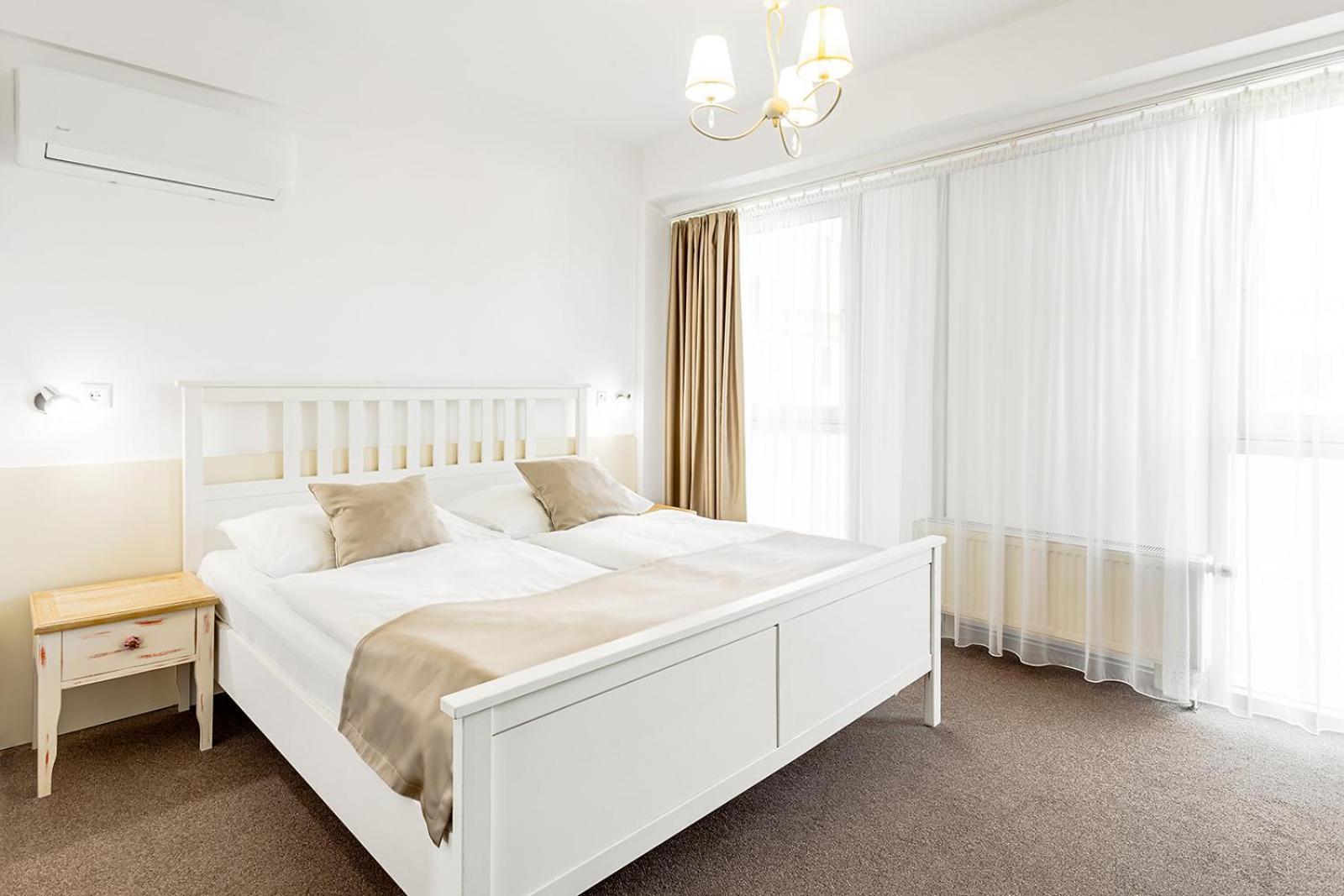 Hotel Saris Бардіїв Екстер'єр фото