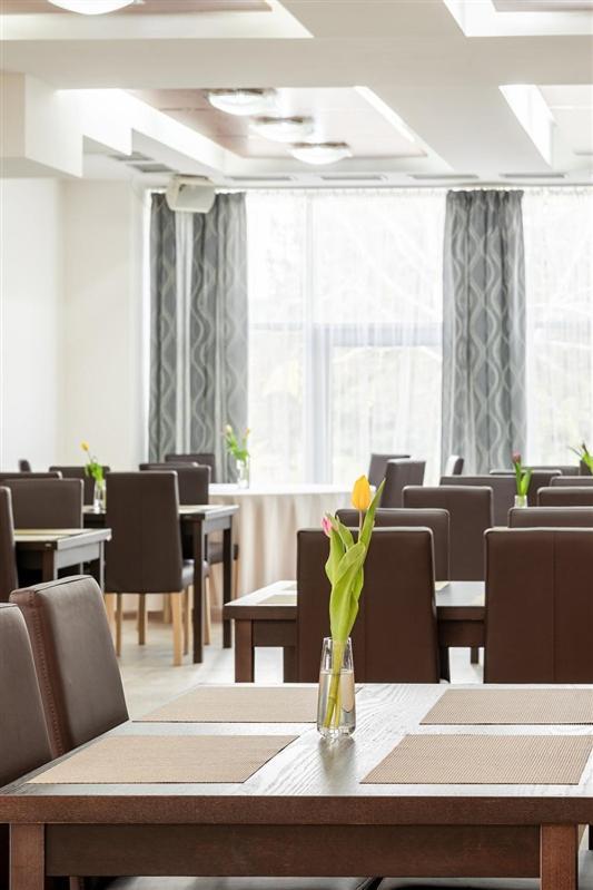 Hotel Saris Бардіїв Екстер'єр фото